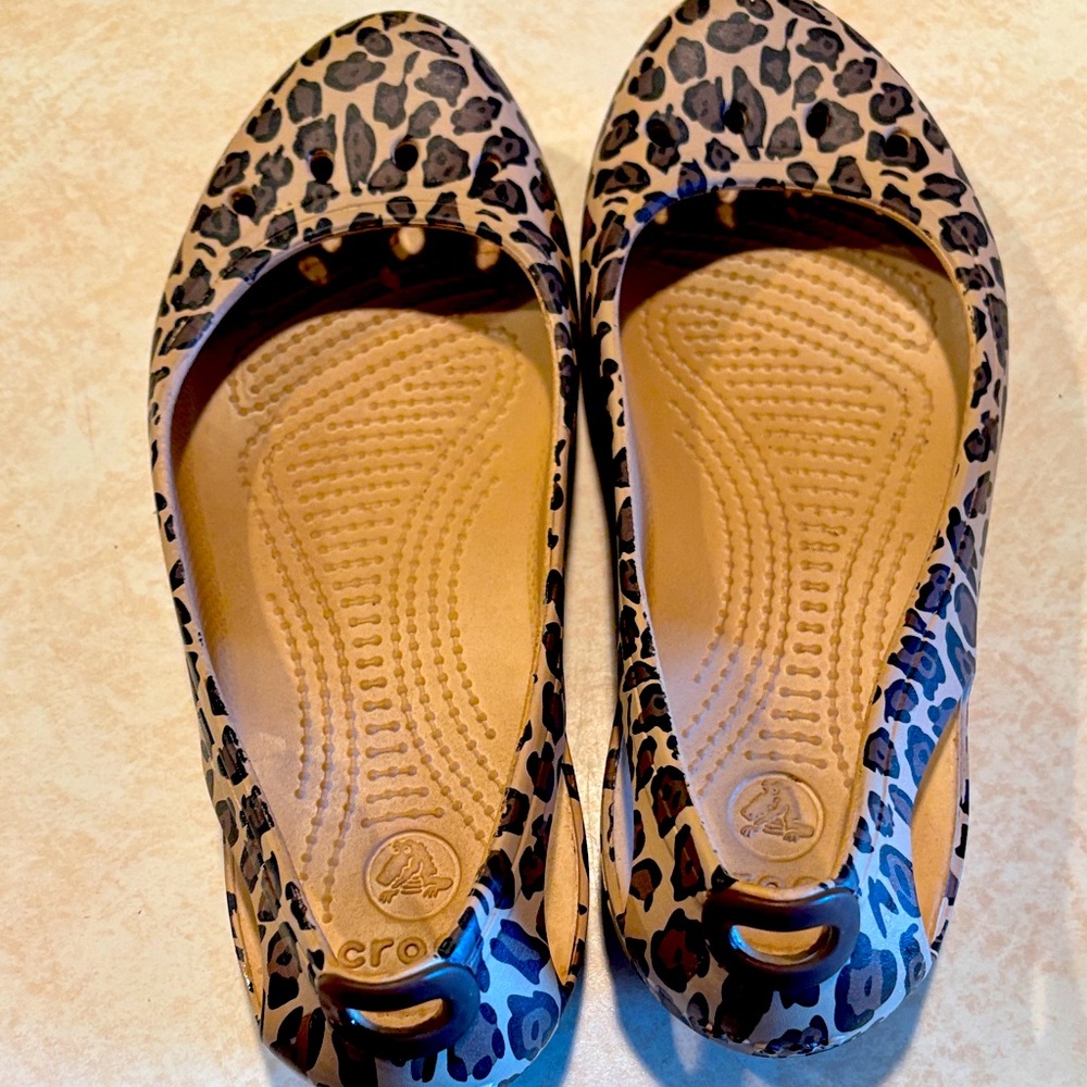 CROCS Women's Tan and Black Leopard Flats
